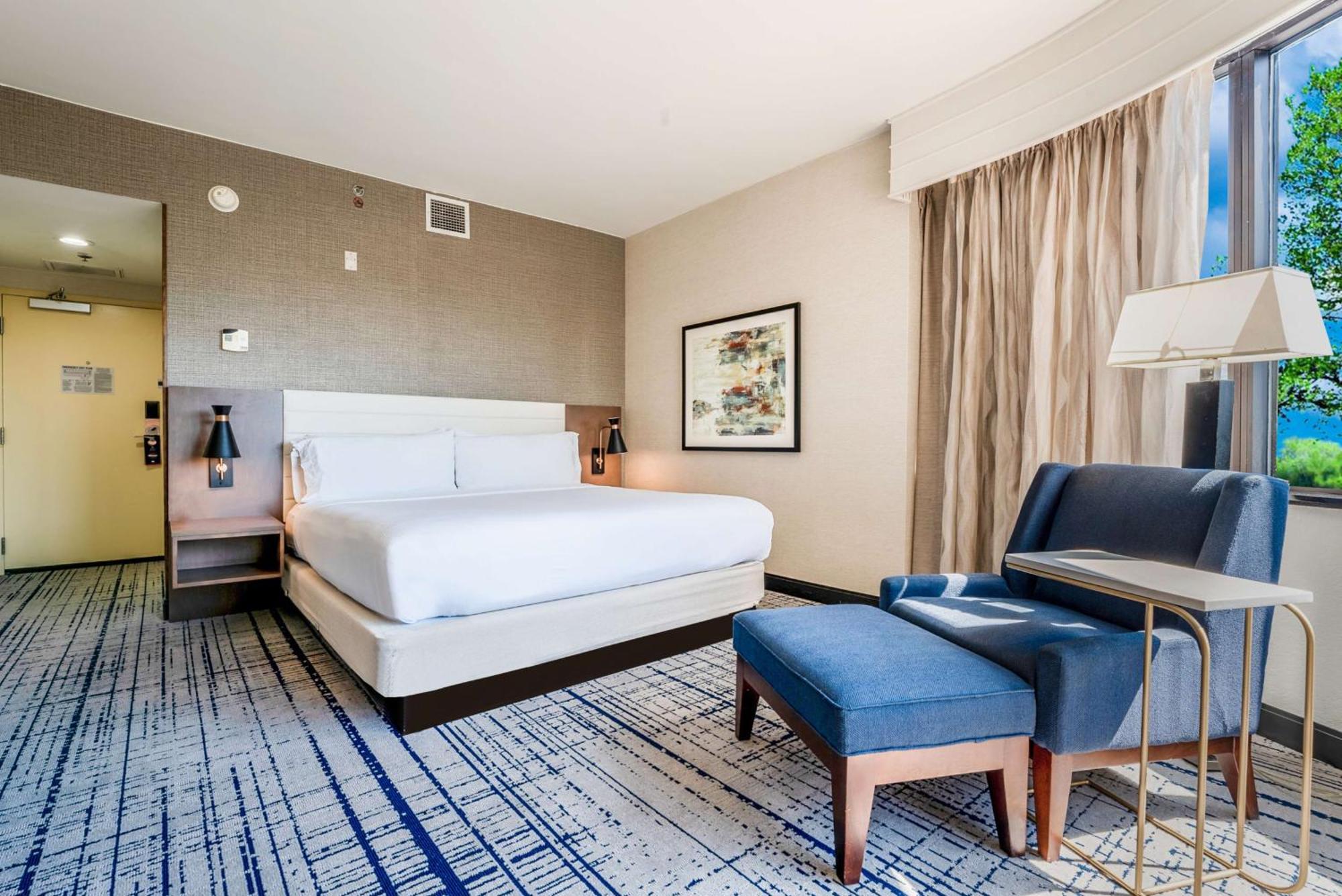 فندق Doubletree By Hilton South Charlotte Tyvola المظهر الخارجي الصورة